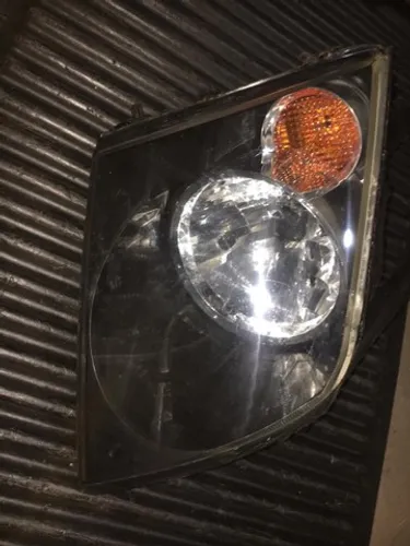 Eco sport ano 2004 farol lado direito 
