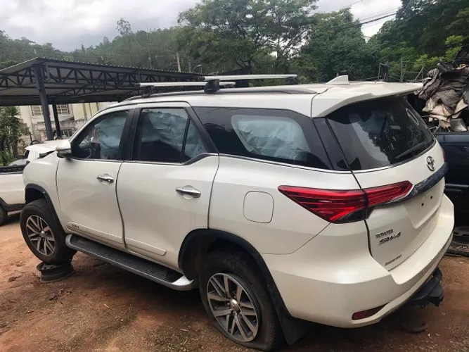 Sucata Toyota Hilux Sw4 SRX 2017 2.8 4X4 Automatica Venda de Peças