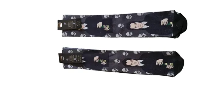 Meia Cano longo Wandinha Addams