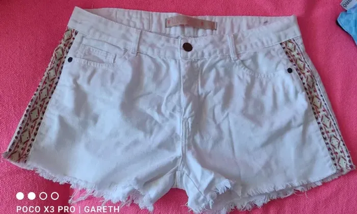 Short Trabalhado e Desfiado