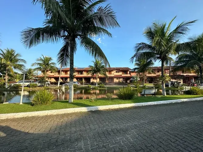 CASA A VENDA NO CONDOMÍNIO PONTAL.