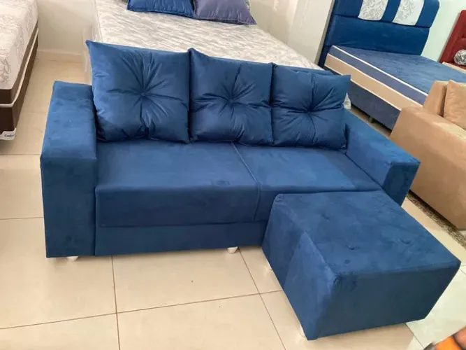 Sofás Em Queima De Estoque. 3 lugares, vai completo 