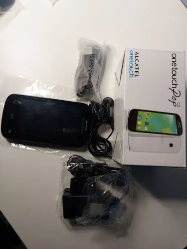 Alcatel Pop C3, câmera, rádio, Wif, roteador, MP3 SD, Tela 4"