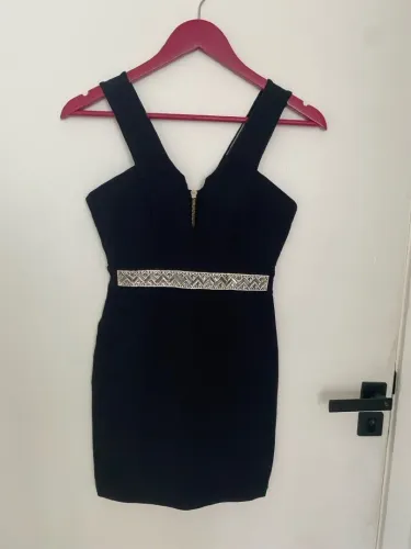 Vestido Curto Preto