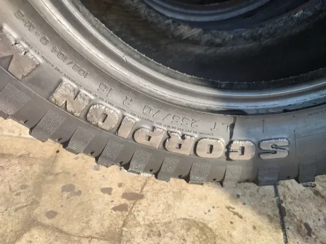 Kit 3 Pneus 235/85R16 Pirelli Scorpion MUD 108/104 QMS Aro 16