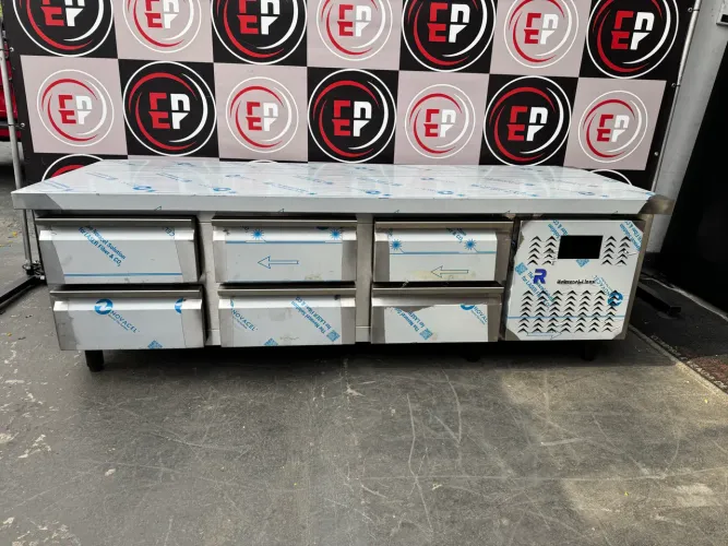 VENDO BALCÃO REFRIGERADO BAIXO 6 GAVETAS NOVO