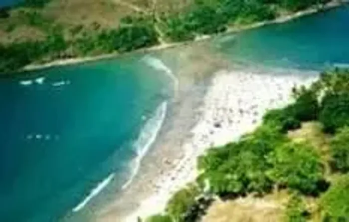 Casa de tempora 16 pessoas a 5 minutos ate praia -Guaruja