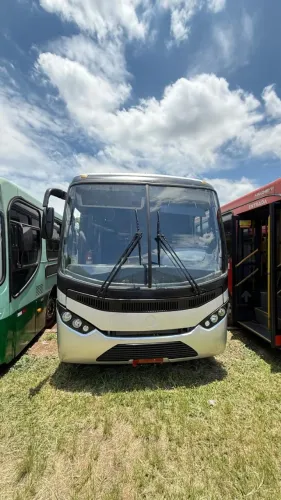 ONIBUS RODOVIARIO MERCEDES IDEALE MB1721 2013