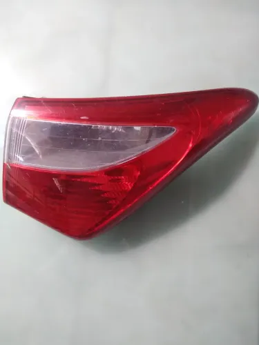 Lanterna traseira Hyundai HB20 hacht direito original 13 a 16