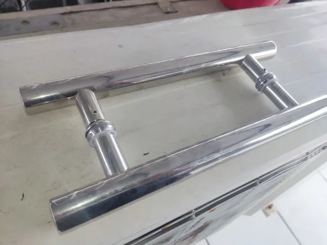 Maçaneta de porta em aço inox
