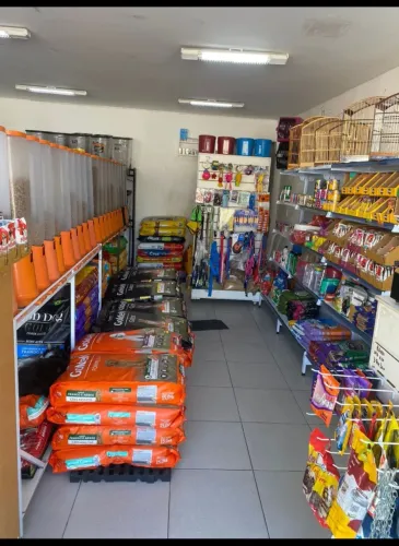 Vendo loja de ração em Nilópolis Centro.