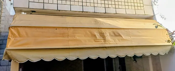Toldo grande Ovalado funcionando perfeito..