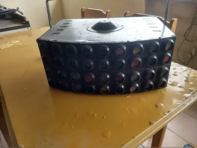 Iluminação retrô anos 80  90  Centopéia multofocos