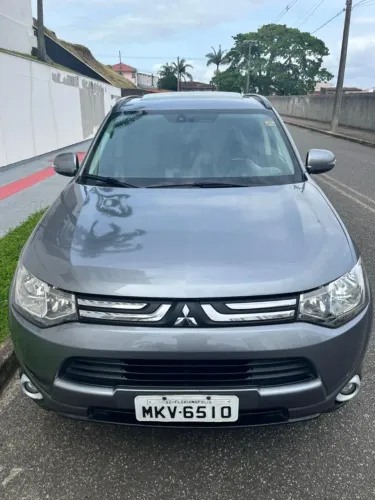 Mitsubishi Outlander 2014 Automática - Completa, Super Conservada!