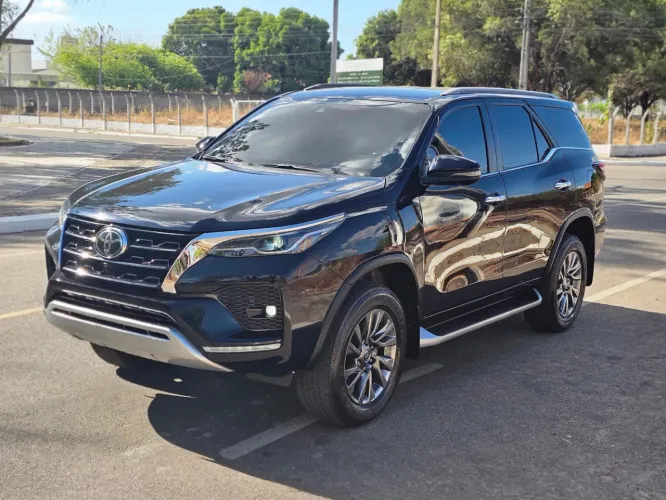 Toyota Hilux SW4 SRX 4X4 2.8 TDI 16V Dies. Aut. 2022