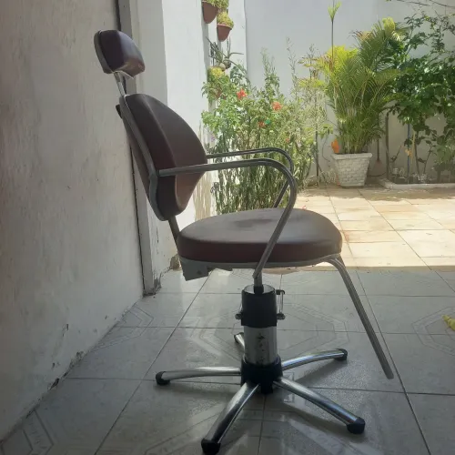 CADEIRA SALÃO E BARBEARIA