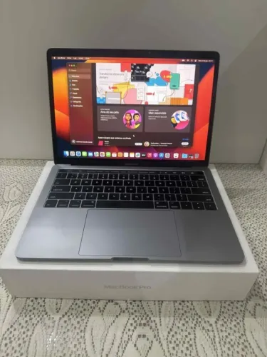 Vendo troco Apple Macbook Pro Touch Bar Retina i5 /8gb /512ssd /video Iris Plus.