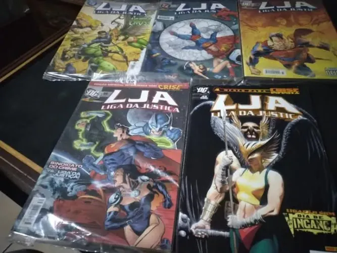LJA - Liga da Justiça - Coleção de HQs