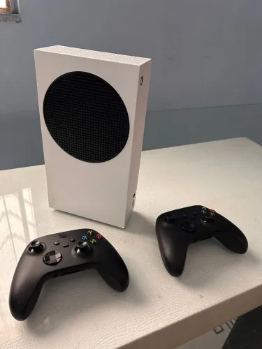 Xbox series s 2 controles