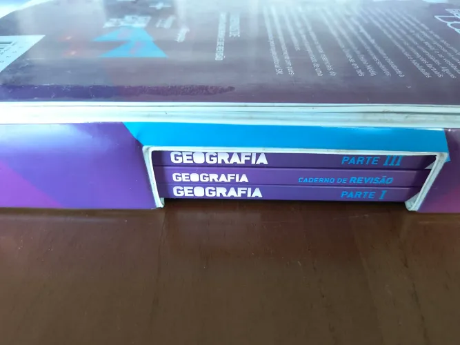 Box Livros Ser Protagonista Geografia Dividido em 3 Partes Ensino Médio