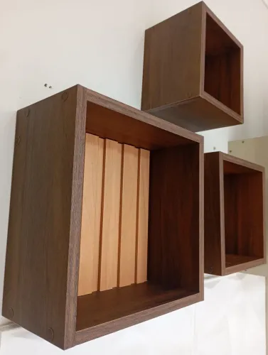 kit 3 Nichos MDF15mm Cor cacau fundo ripado na cor Peroba rosa, novo