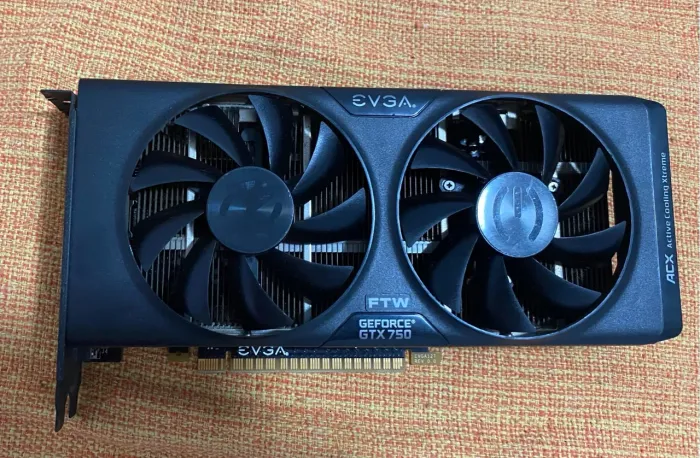 Placa de Vídeo NVIDIA GTX 750