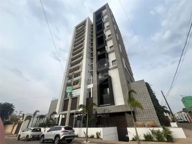 Apartamento com 2 quartos à venda ou para locação em Centro - SP