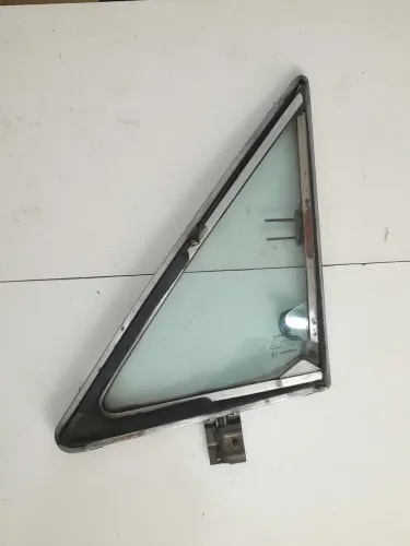 Retrovisor antigo carro Brasília lado do motorista vidro verde