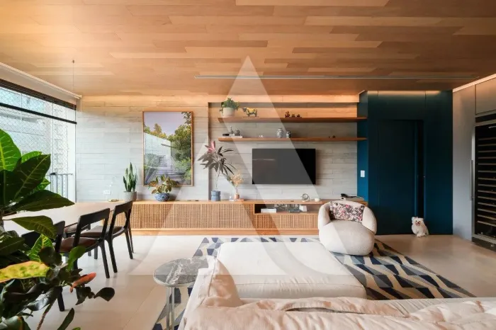 Apartamento para venda e locação incrivelmente mobiliado no Campo Belo.