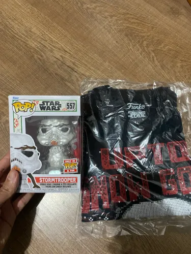 Kit Funko Star Wars com boneco e camiseta XXL