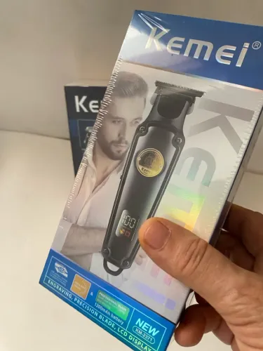 Aparador de Cabelo Kemei KM-2371 - Novo e com Design Moderno