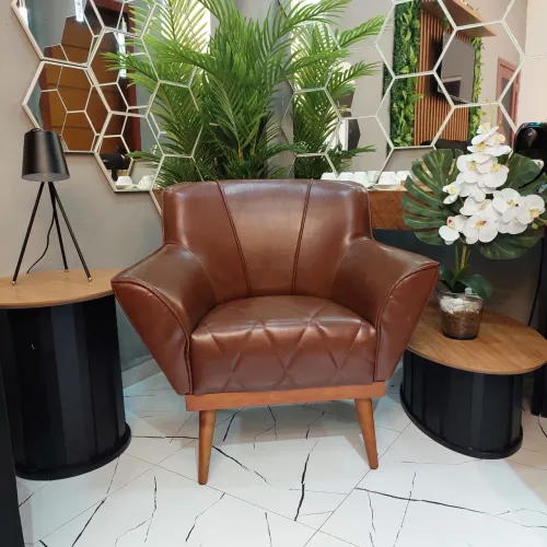 Poltrona de Couro Marrom