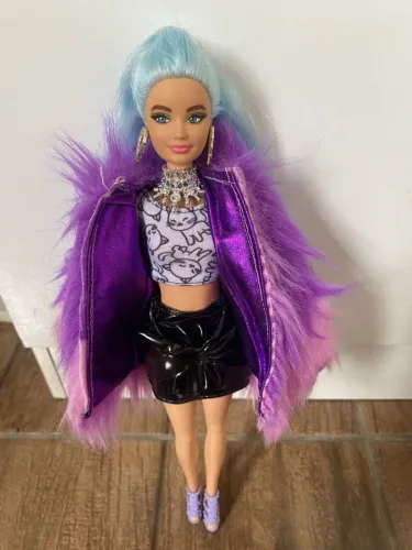 Barbie extra