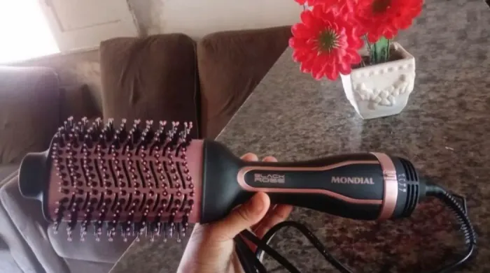Escova Secadora Modeladora Mondial Black Rose Bivolt Modelo ES05