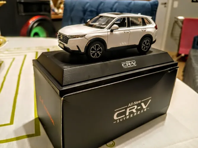 Miniatura Honda CR-V 2025 1/43