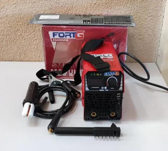 Máquina de Solda Inversora Compacta MMA 100A com Display Digital