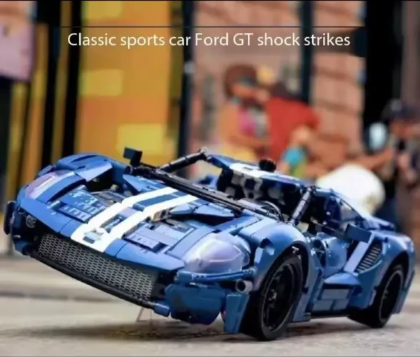 Ford GT 2022 - 1468 peças 