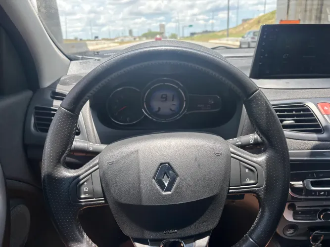 Renault Fluence Sed. Dyn. Plus 2.0 16V Flex Aut. 2017