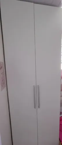 Guarda roupa 2 portas MDF branco.