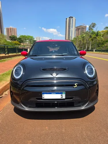 Mini Cooper SE Exclusive 3P (elétrico) 2023