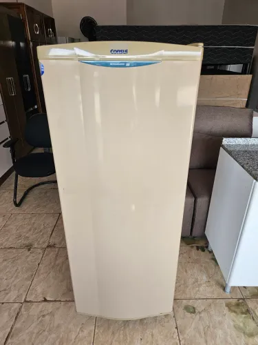 Geladeira toda original Usada funcionando perfeitamente 