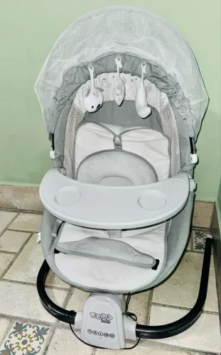 Cadeira de balanço bebê