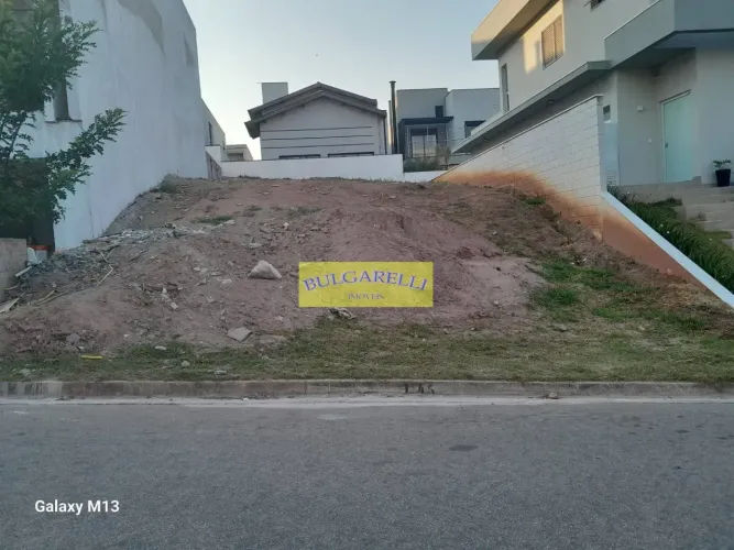 Terreno à venda Com Òtima Localização , Condominio Reserva Ermida ao Lado da Serra do Japi