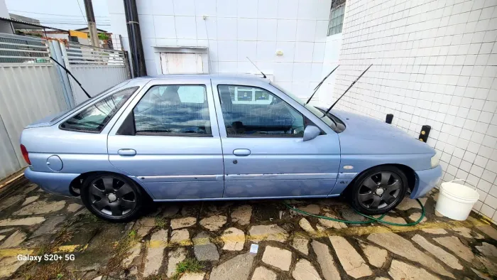 Ford Escort GLX 1.8i 16V 4P 1998