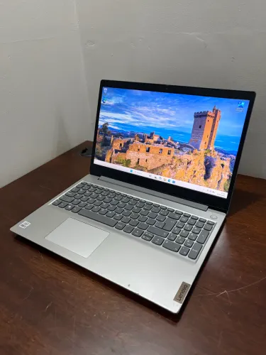 Notebook Lenovo i3 10ª Geração + SSD NVME+ 8GB RAM | Rápido e Revisado