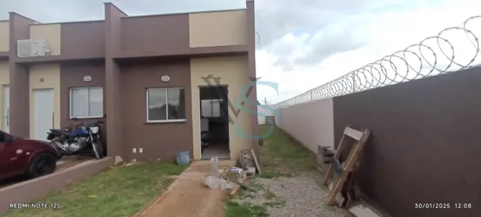 Excelente casa em Condomínio para Venda e Aluguel