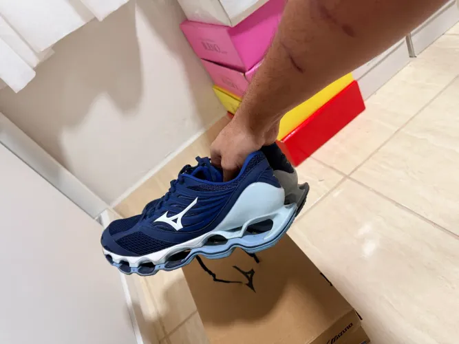 Tênis mizuno