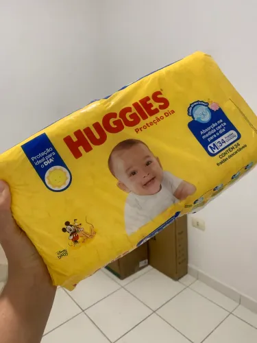 Fralda Huggies tamanho M