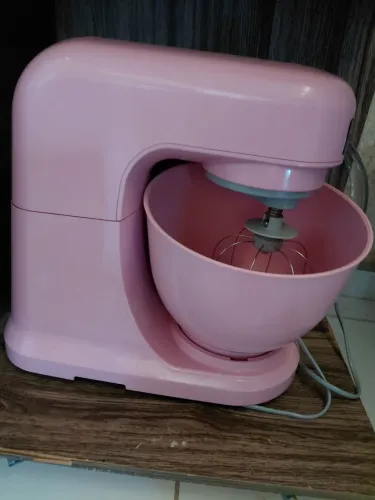 Vende-se batedeira de bolo 350