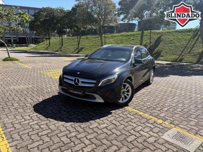 Mercedes-Benz GLA 200 Adv. 1.6/1.6 TB 16V Flex Aut. 2016